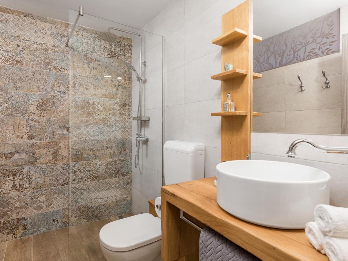 Holiday Home Villa Antonio By Interhome Jurdani Ngoại thất bức ảnh